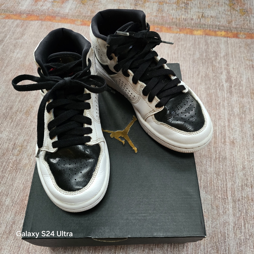 Jordan Access (GS) – Kids’ Size 3.5Y